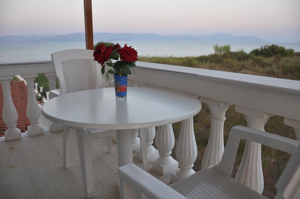 Neptune Resort Kávos Dış mekan fotoğraf